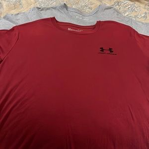 Under Armour T-shirts
